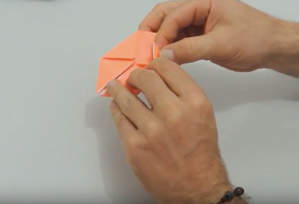 Cómo hacer un globo en origami