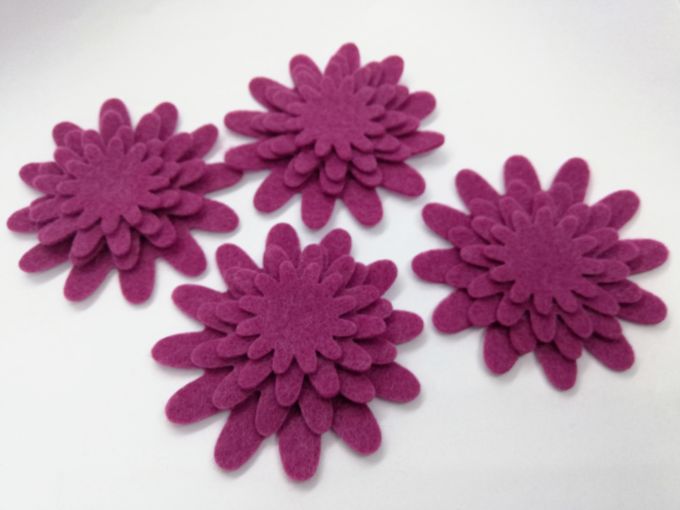 Flores troqueladas color rosa brillante - 4 Set x 4 flores cada uno