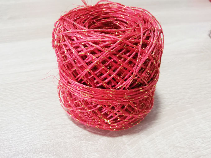 Fique (cabuya) roja con lurex