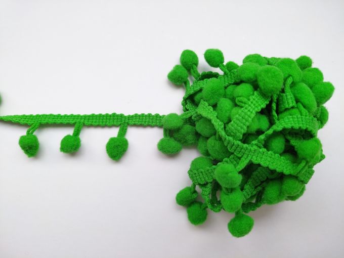 Cinta de pompones verde x 2m