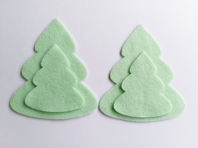 Árboles troquelados color verde menta x 4 árboles