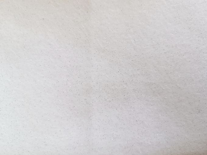 Fieltro blanco escarchado de 50 cm x 75 cm