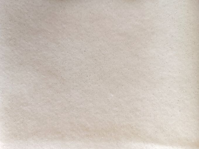 Fieltro crema escarchado de 50 cm x 75 cm