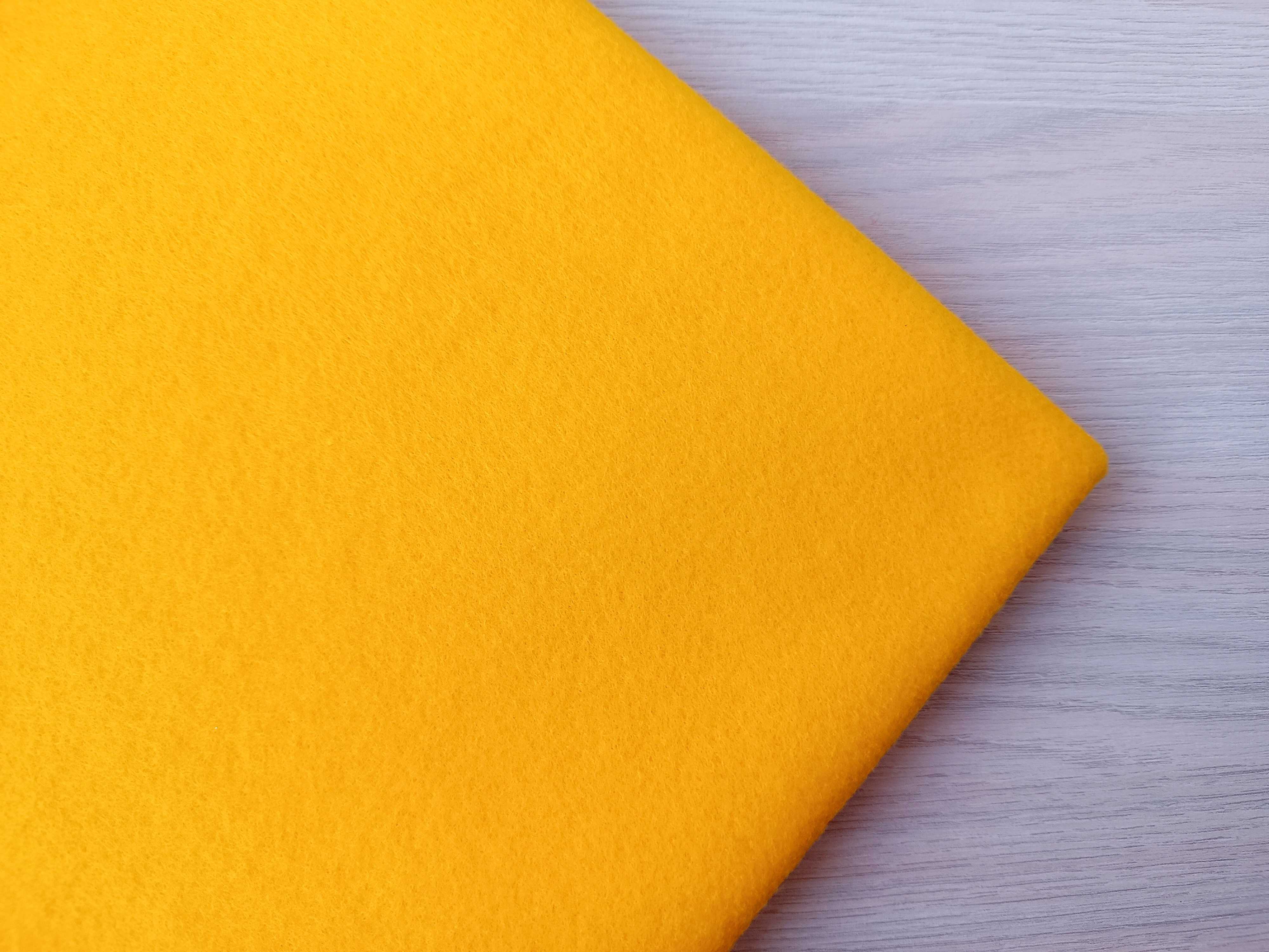 Paño lency americano amarillo oro 90 x 50 cm